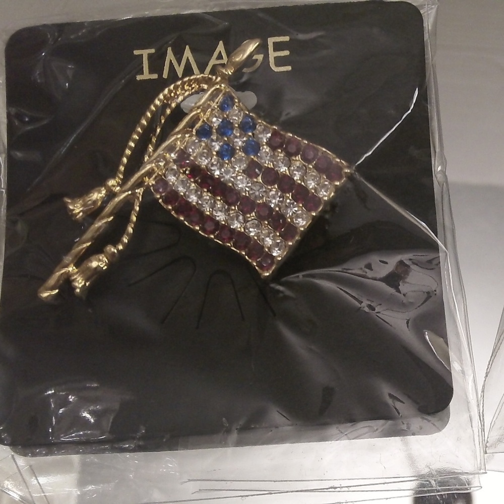 NWT BOUTIQUE QUALITY 2 PATRIOTIC FLAG BROOCHS/PINS